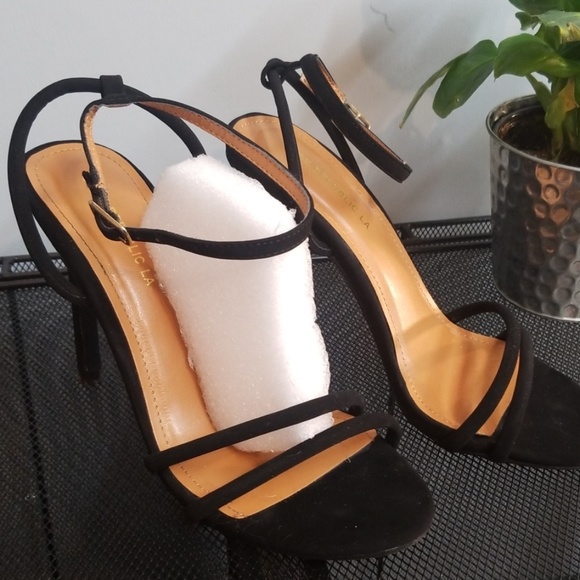 Shoe Republic LA SEXY pumps - Picture 4 of 4